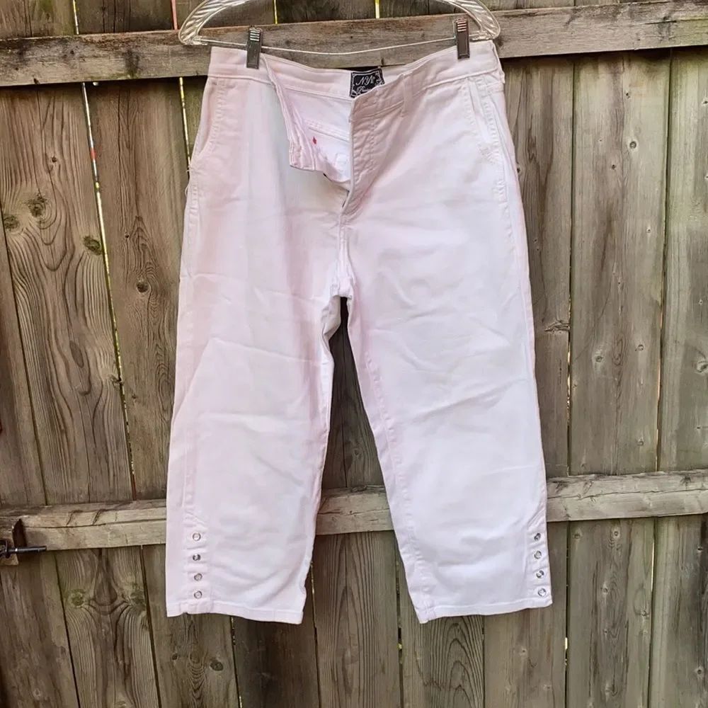 Not your daughters Jean white capris sz. 10
